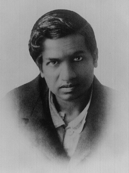 Ramanujan Remembers Nine and One O-neck T-shirt